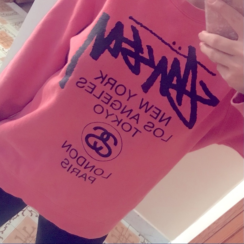 Sweatshirt